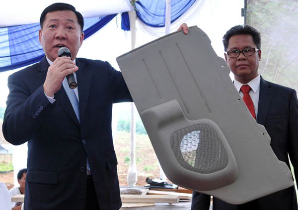 Pabrik Triplek Serap 1000 Pekerja Lokal