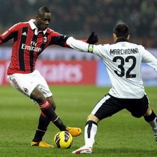 Balotelli Bikin Gol Lagi, Milan Atasi Parma