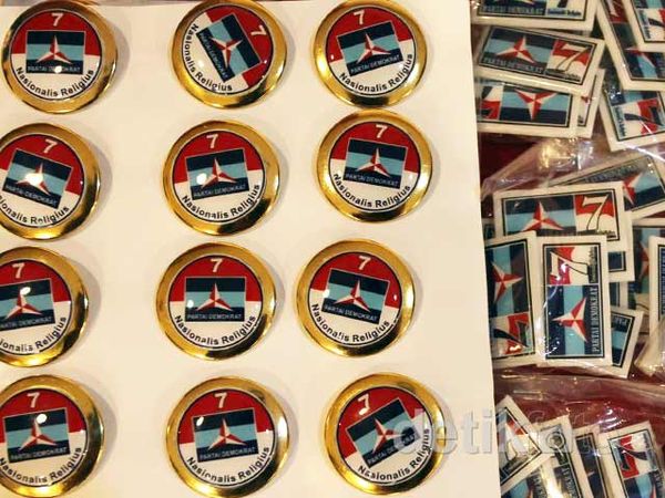 Pernak-pernik Partai di Rapimnas Demokrat
