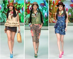 Keindahan Hutan Tropis Hadir Dalam Koleksi Lenny Agustin