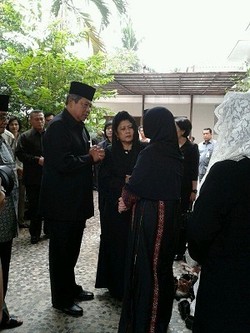 Ini Kenangan SBY bersama Jenderal Feisal Tanjung