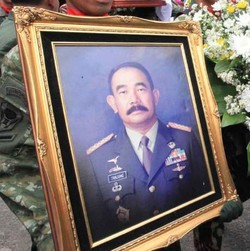 Mantan Panglima ABRI Feisal Tanjung Tutup Usia