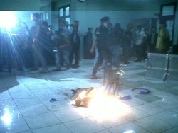 Minta Kelonggaran Pembayaran, Mahasiswa IAIN Mengamuk di Ruang Rektor