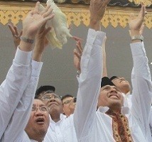 5 Pasangan Cagub Sumut Sampaikan Visi & Misi Seragam Soal Kesejahteraan