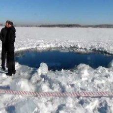 Ilmuwan Rusia Klaim Temukan Pecahan Meteor di Dalam Danau