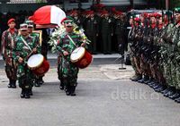 Mantan Pangab Feisal Tanjung Tutup Usia