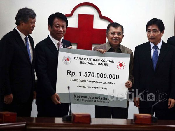 Masyarakat Korea Beri Bantuan ke PMI