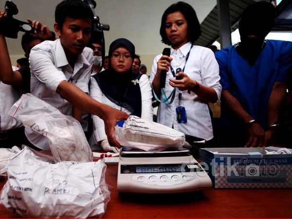 Sabu Seberat 2,5 Kg Dimusnahkan