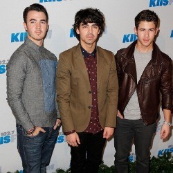 Kelar Rekaman, Jonas Brothers Siap Rilis Album Baru