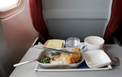 Ngemil Kacang dan Buah Segar Agar Tetap Bugar Selama Perjalanan (2)