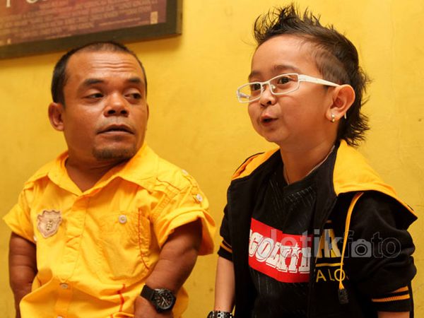 Manusia Mini Taklukkan Jagat Hiburan Indonesia