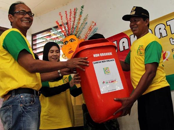 Korban Banjir Terima Bantuan