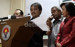 Pertemuan tersebut juga membahas surat dari FIFA yang telah diterima Roy Suryo.