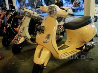 Pecinta Vespa Tumpah Ruah di SCBD