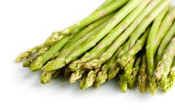 Masih Mengalami Ejakulasi Dini? Makan Saja Asparagus dan Strawberry!