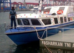 Ny. Ani Yudhoyono Melaut Bersama Kapal Pintar