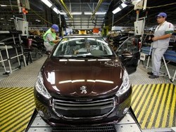 Peugeot Kenalkan 208 Versi Hybrid