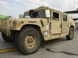 Ayo Siapa yang Mau Beli Mobil Perang Ini?