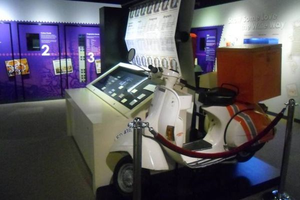 Melongok Museum Perangko di Singapura