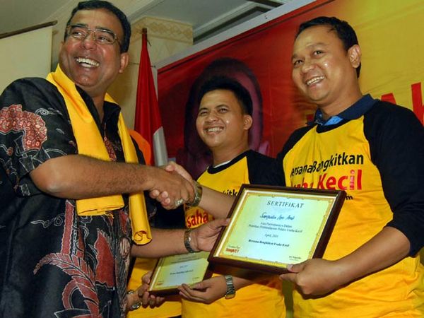 Bersama Bangkitkan Usaha Kecil