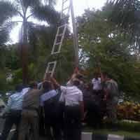 Tali Merah Putih Terputus, Manajemen BNI Langsung Perbaiki Tiang Bendera