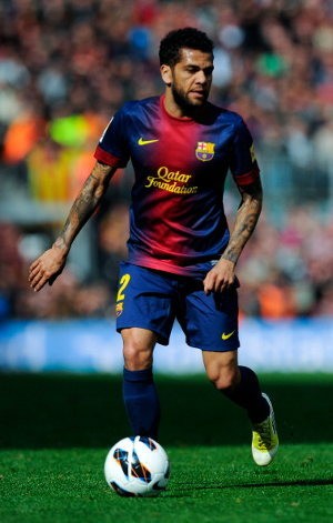 Alves Ingin Wilshere Gabung Barca