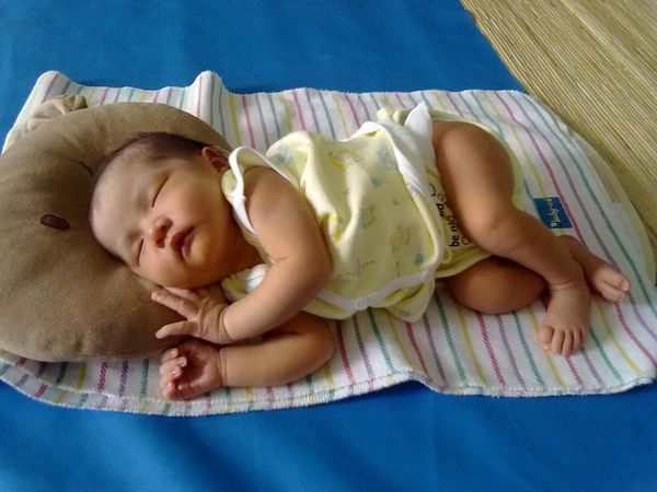 Kenya Zevanya Adliko Kuncoro, 10 Bulan, Perempuan