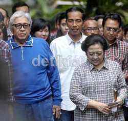 Taufiq Kiemas Bicara Soal Jokowi Jurkam Rieke-Teten