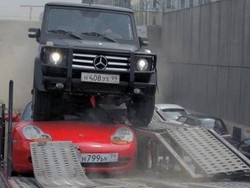 Film Die Hard Hancurkan Ratusan Mobil