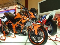 Modif Honda CB150R ala Moge Cuma Rp 8,5 Juta
