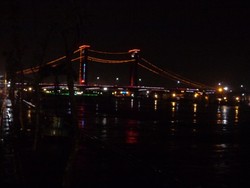 Menikmati Sungai Musi dari Plasa Benteng Kuto Besak