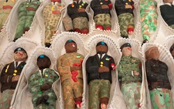 Cokelat Bentuk Tentara Tewas, Menyindir Pemerintah Amerika