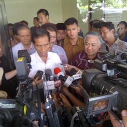 Jokowi Temui Din Syamsuddin Ajak Sosialisasi Penataan Sungai & PKL