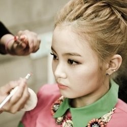 Lee Hi, Cerita Melelahkan Saat Training yang Sempat Bikin Tuli