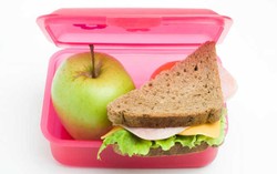 Buat Bekal Sekolah yang Sehat Bernutrisi dengan Trik Ini!