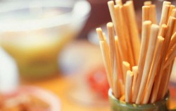 Si Kecil Sudah Tumbuh Gigi? Ini Dia Camilan Sehatnya!