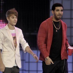 Right Here, Single Baru Justin Bieber Duet Bareng Drake