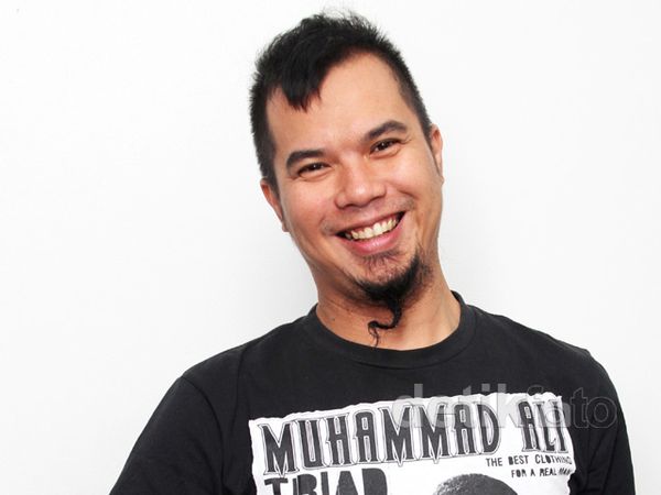 Si Playboy Ahmad Dhani