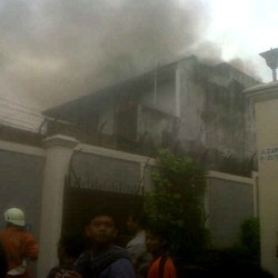 Rumah Mewah di Cipete Terbakar, 7 Mobil Pemadam Dikerahkan