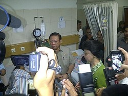  Menkes dan Menkokesra Cek Pasien KJS di RS Budi Asih