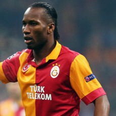 Ragukan Keabsahan Drogba, Schalke Akan Surati UEFA
