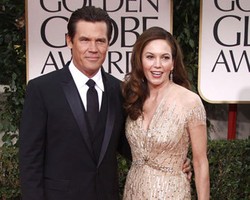 Cerai dari Josh Brolin, Diane Lane Menjanda Lagi