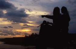 Cerita Senja Kita diatas Vespa