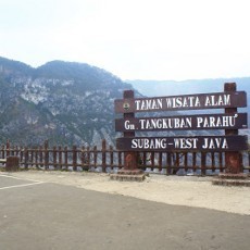 CCTV Rusak, Petugas Pantau Langsung Tangkuban Parahu