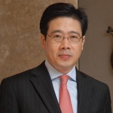 Grup Bakrie Menang, Orang Terkaya Indonesia Mundur dari Bumi Plc