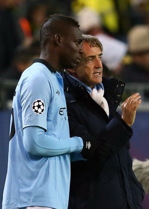 Balotelli kepada City: Jangan Pecat Mancini