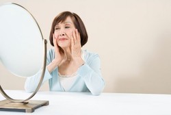 Muda dan Cantik Tapi Tiba-tiba Penuh Keriput karena Penyakit Langka