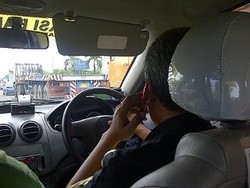 Menelepon Saat Nyetir Lebih Mematikan dari Penyakit Malaria