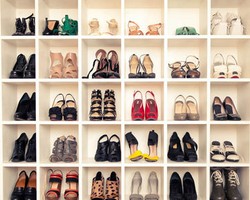 Survei: Rata-rata Wanita Punya 19 Sepatu, Cuma 7 yang Dipakai