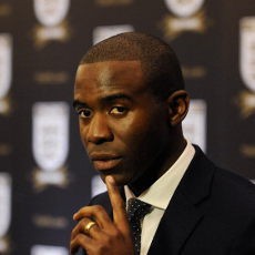 Trofi Piala Liga Inggris akan Diberikan Oleh Muamba